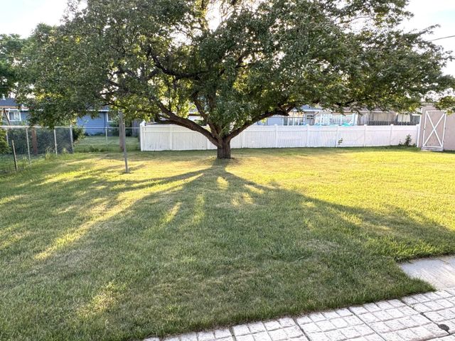 3110 N Broadway N, Fargo, ND 58102