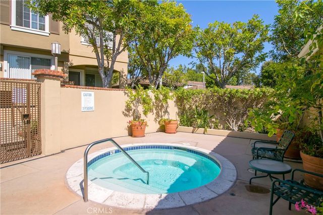 172 Gallery Way, Tustin, CA 92782