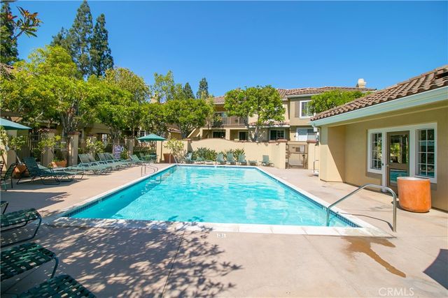 172 Gallery Way, Tustin, CA 92782