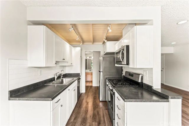 985 S Idaho Street 40, La Habra, CA 90631