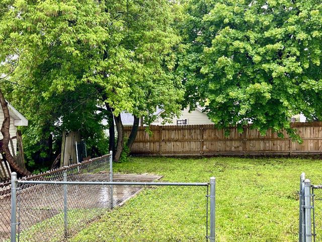 1024 Monroe AVENUE, Racine, WI 53405