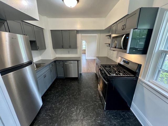 1024 Monroe AVENUE, Racine, WI 53405