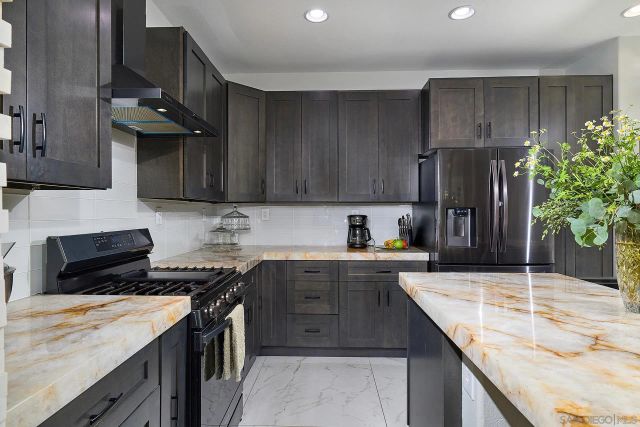 3402 Filoli Cir, Carlsbad, CA 92009