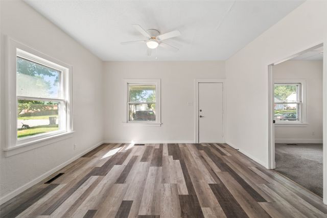 124 N Franklin Avenue, Ames, IA 50014