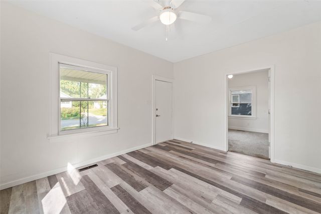 124 N Franklin Avenue, Ames, IA 50014