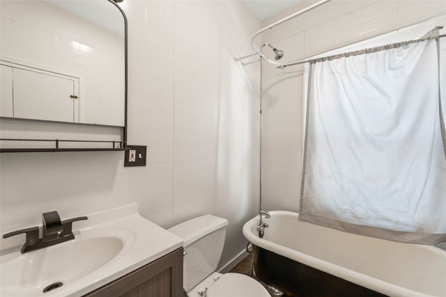 124 N Franklin Avenue, Ames, IA 50014
