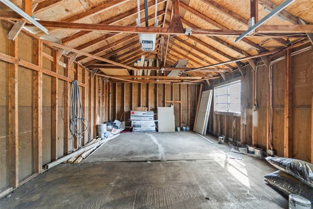 124 N Franklin Avenue, Ames, IA 50014