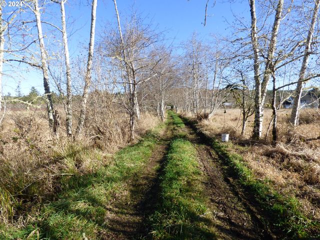 VL MCCORMICK GARDENS Rd, Gearhart, OR 97138