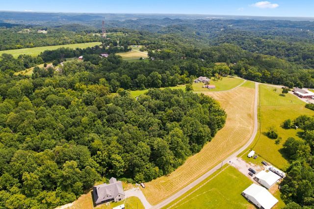 2707 Greer Rd, Goodlettsville, TN 37072