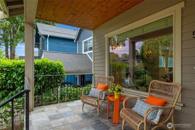 525 27th Avenue, Seattle, WA 98122
