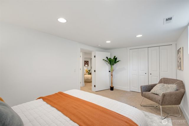 525 27th Avenue, Seattle, WA 98122