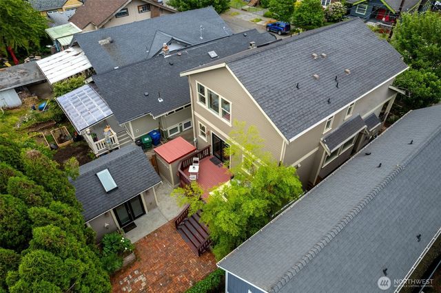 525 27th Avenue, Seattle, WA 98122