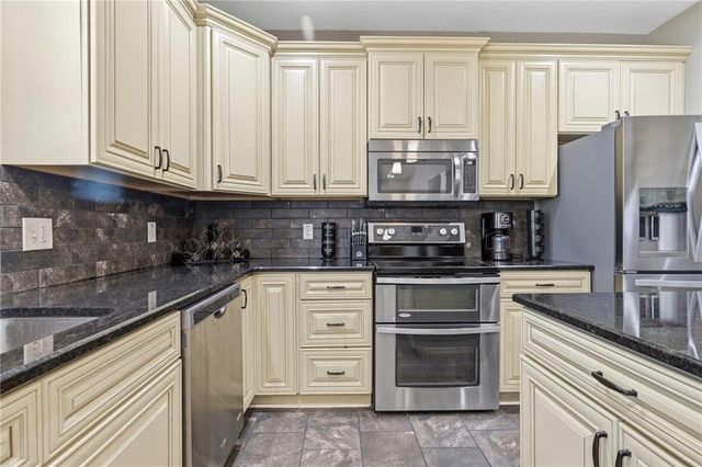 31151 W 165TH Terrace, Gardner, KS 66030