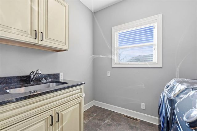 31151 W 165TH Terrace, Gardner, KS 66030