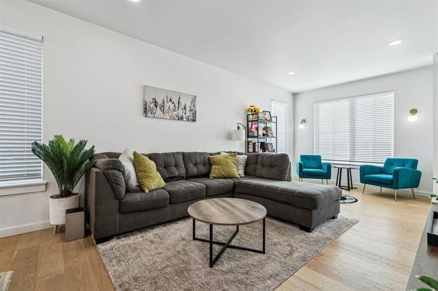 1312 N Blackwelder Avenue, Oklahoma City, OK 73106