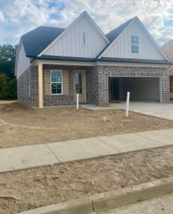 9744 N BLOOMINGTON CIR, Unincorporated, TN 38018