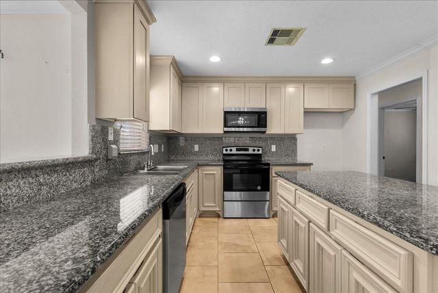 1506 Harbor View Circle, Galveston, TX 77550