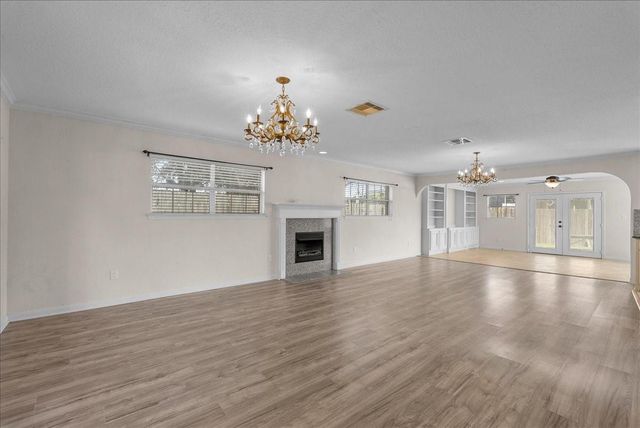 1506 Harbor View Circle, Galveston, TX 77550