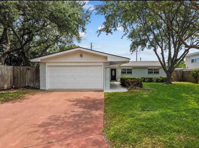 1506 Harbor View Circle, Galveston, TX 77550