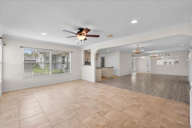 1506 Harbor View Circle, Galveston, TX 77550