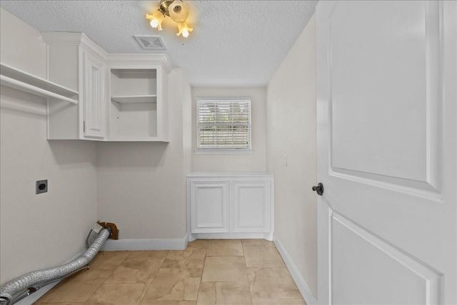 1506 Harbor View Circle, Galveston, TX 77550
