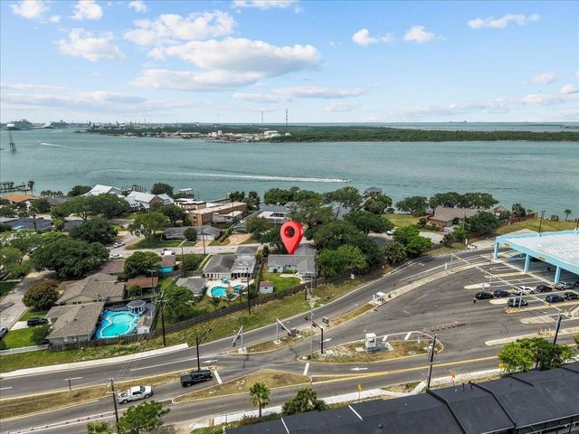 1506 Harbor View Circle, Galveston, TX 77550
