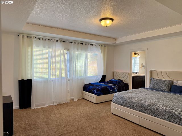 13910 Ne 102ND St, Vancouver, WA 98682