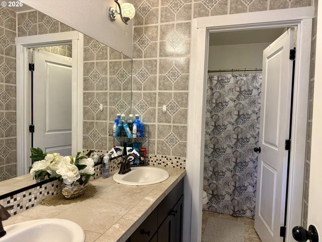 13910 Ne 102ND St, Vancouver, WA 98682
