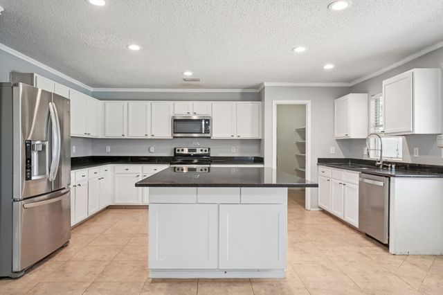 2304 Red Oak Drive, Little Elm, TX 75068