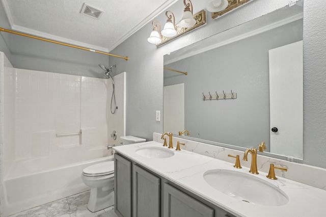 2304 Red Oak Drive, Little Elm, TX 75068