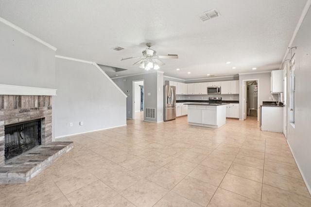 2304 Red Oak Drive, Little Elm, TX 75068