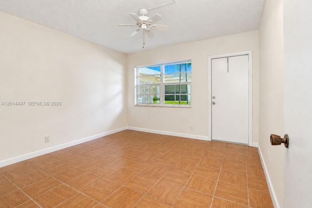 1900 NE 8th Ct 105, Fort Lauderdale, FL 33304