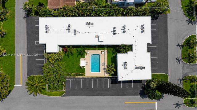 1900 NE 8th Ct 105, Fort Lauderdale, FL 33304