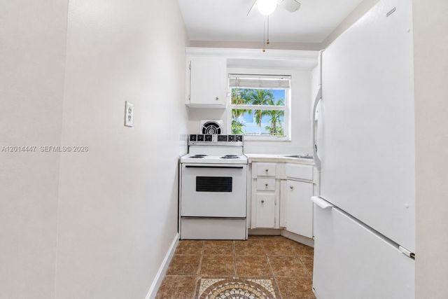 1900 NE 8th Ct 105, Fort Lauderdale, FL 33304