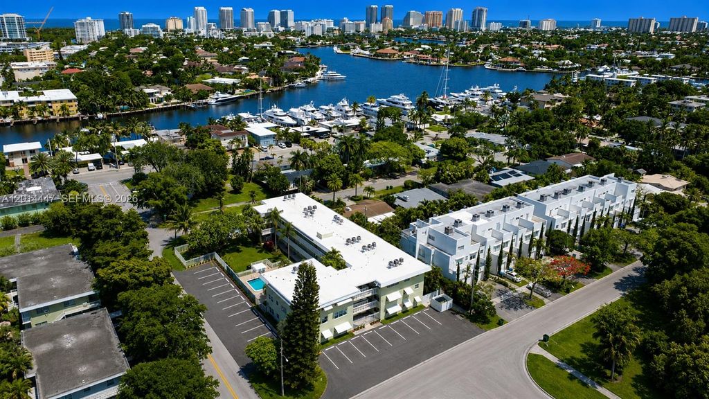 1900 NE 8th Ct 105, Fort Lauderdale, FL 33304