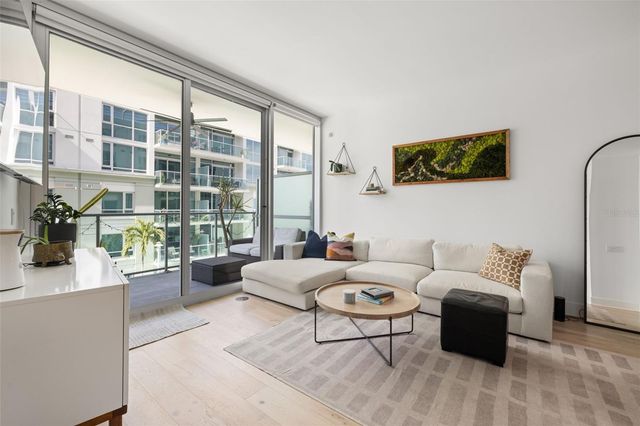 912 CHANNELSIDE DRIVE 2517, Tampa, FL 33602