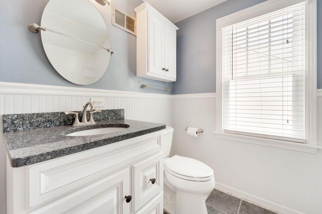 5639 N Bay Ridge AVENUE, Whitefish Bay, WI 53217