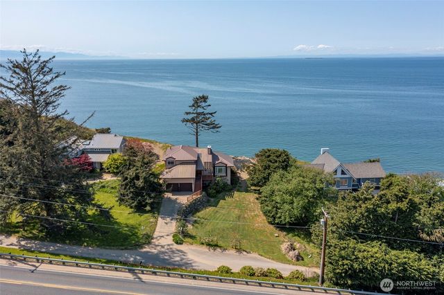 2345 W Beach Road, Oak Harbor, WA 98277