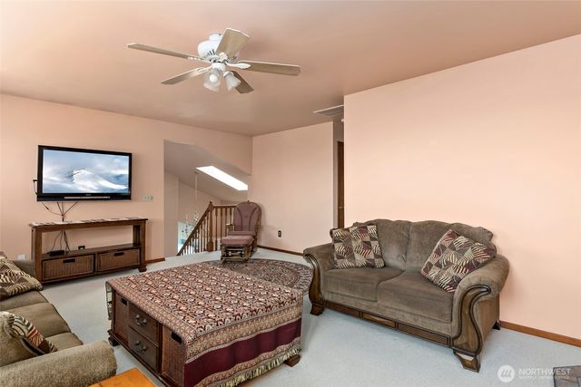 2345 W Beach Road, Oak Harbor, WA 98277
