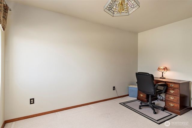 2345 W Beach Road, Oak Harbor, WA 98277