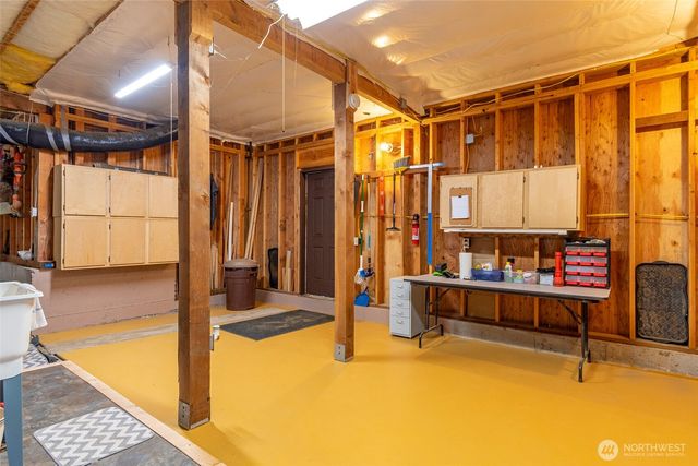 2345 W Beach Road, Oak Harbor, WA 98277