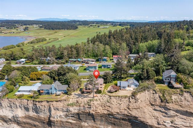 2345 W Beach Road, Oak Harbor, WA 98277