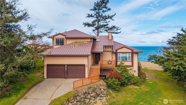 2345 W Beach Road, Oak Harbor, WA 98277