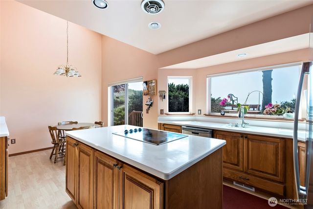 2345 W Beach Road, Oak Harbor, WA 98277