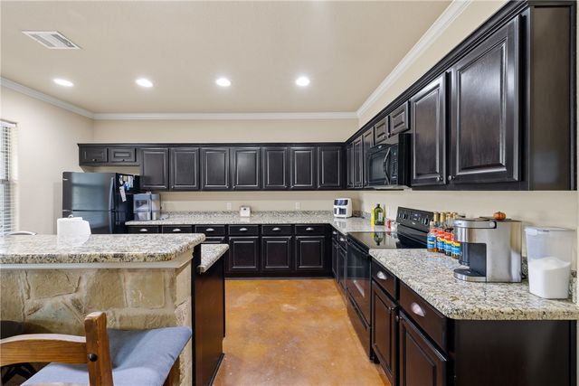 2902 Old Ironsides Drive, College Station, TX 77845