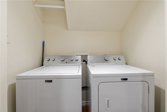 2902 Old Ironsides Drive, College Station, TX 77845