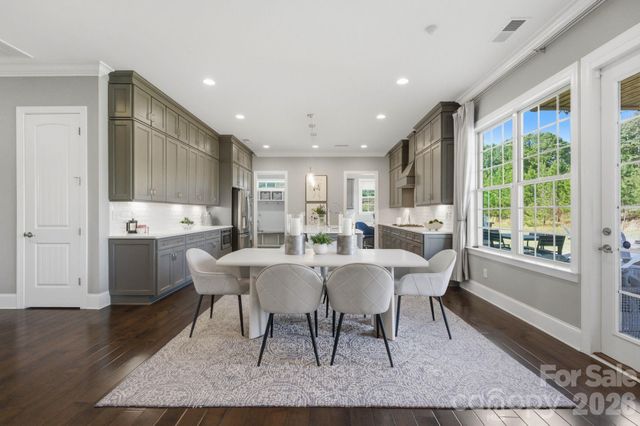 1020 Liggets Drive, Matthews, NC 28104