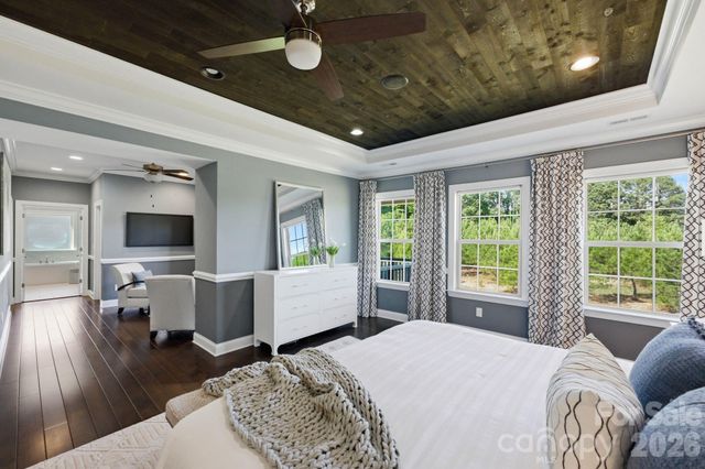 1020 Liggets Drive, Matthews, NC 28104