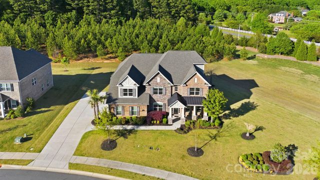 1020 Liggets Drive, Matthews, NC 28104