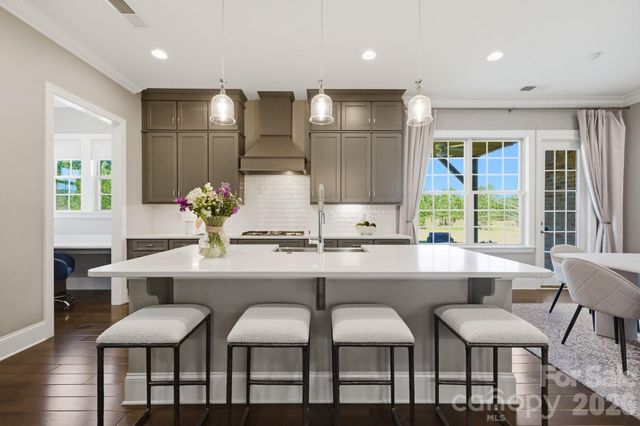 1020 Liggets Drive, Matthews, NC 28104